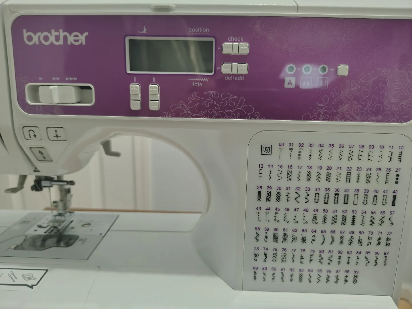 Brother SQ9130 Computerized Sewing & Quilting Machine image indicator(3)
