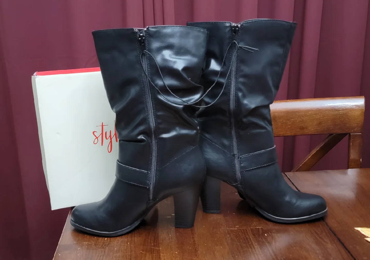 Style & Co Black Boots - Size 9M image indicator(2)