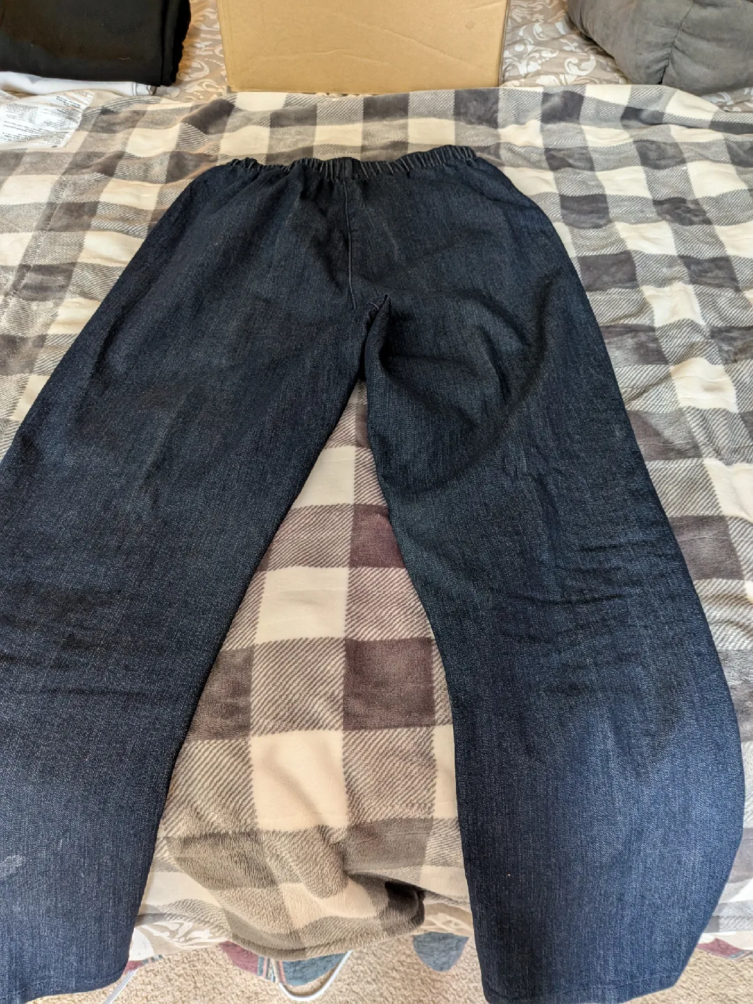 Alia Petite Women's Jeans - Size 8P image indicator(3)