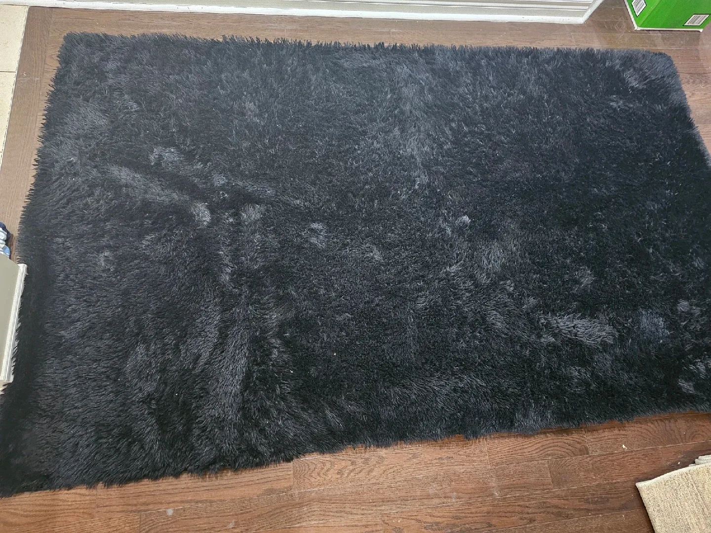 Black Shag Rug image indicator(3)
