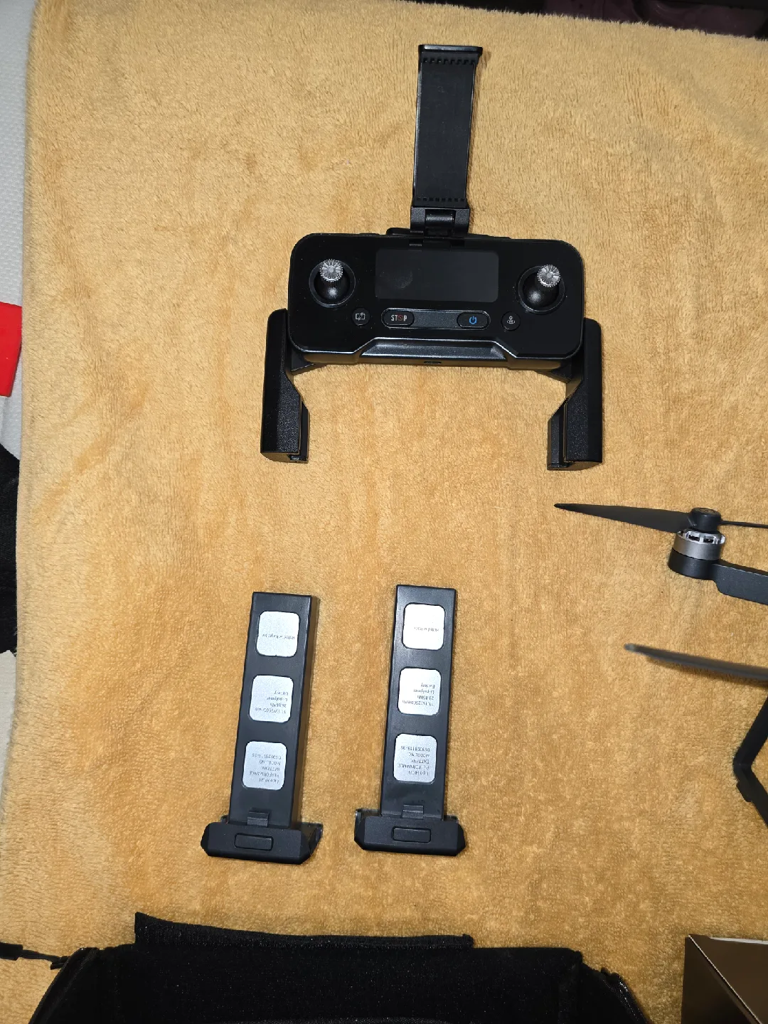 Bwine F7 Drone with Accessories image indicator(3)