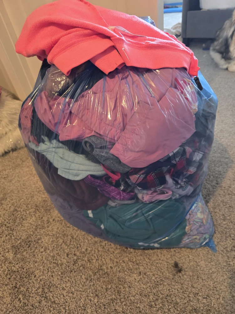 Bag of Assorted girls  Clothing 5yr - 6-7yr