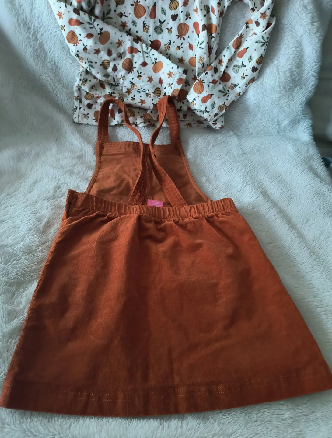 Isaac Mizrahi Girls' Outfit - Size 6 image indicator(2)