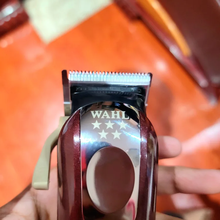 Wahl Professional 5 Star Magic Clip Cordless Hair Clipper image indicator(7)
