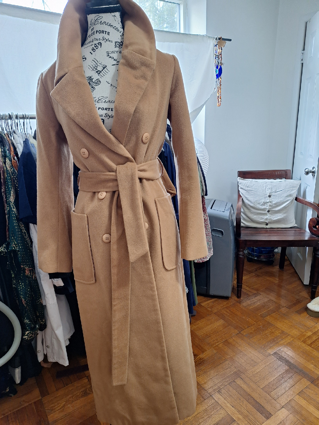 JLOUN Coat - Size Small