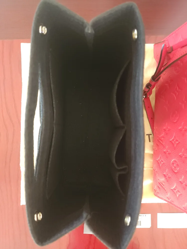 Louis Vuitton Pont Neuf MM in Poppy image indicator(9)