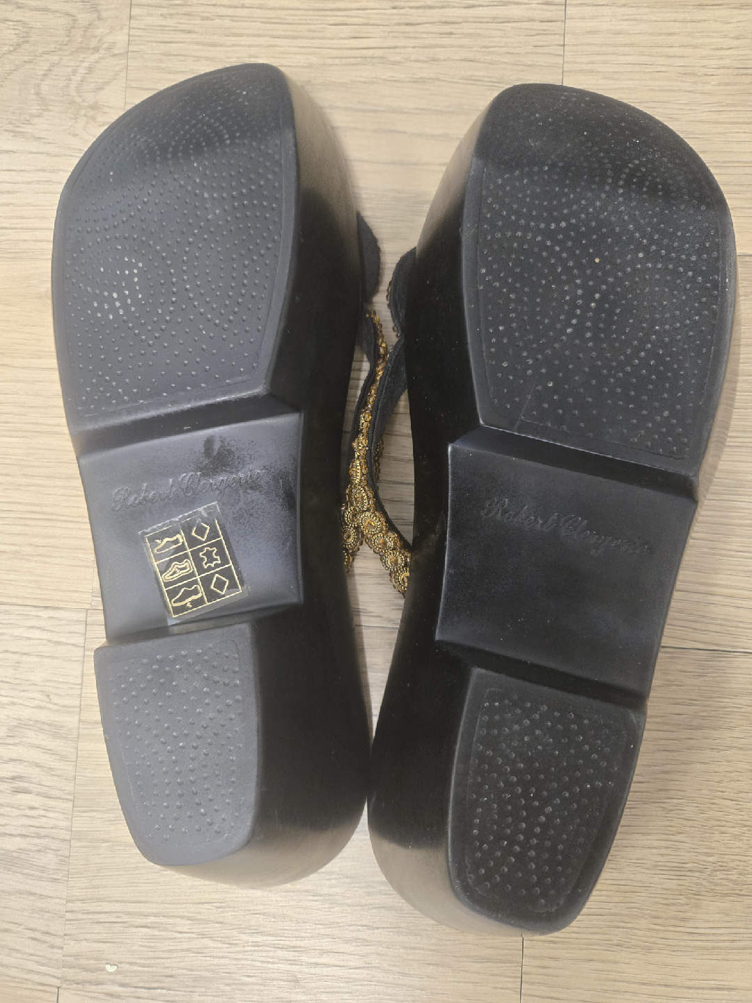 Robert Clergerie Paris Black & Gold Sandals - Size 9 - photo 4