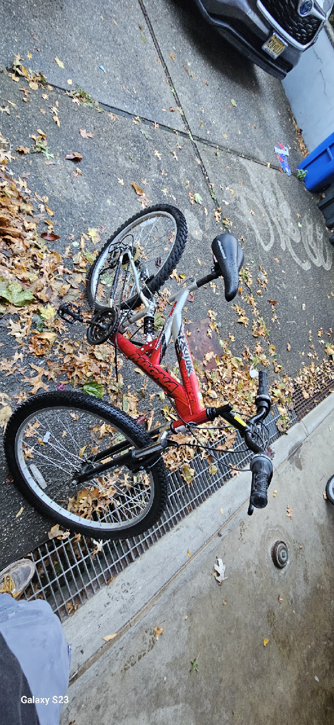 Used Mountain Bikes - photo 3
