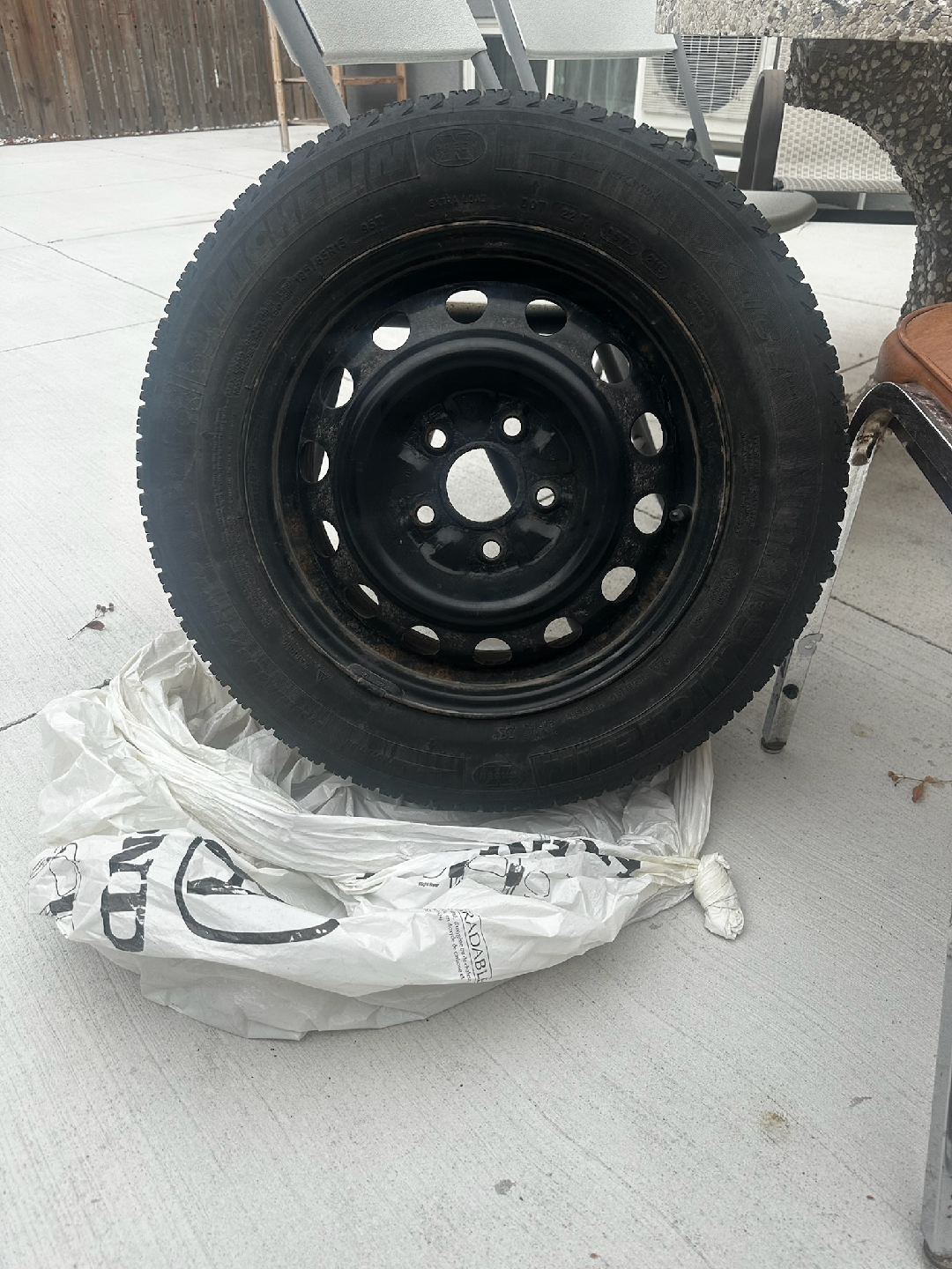4 Michelin X-Ice 195/65R15 Winter Tires