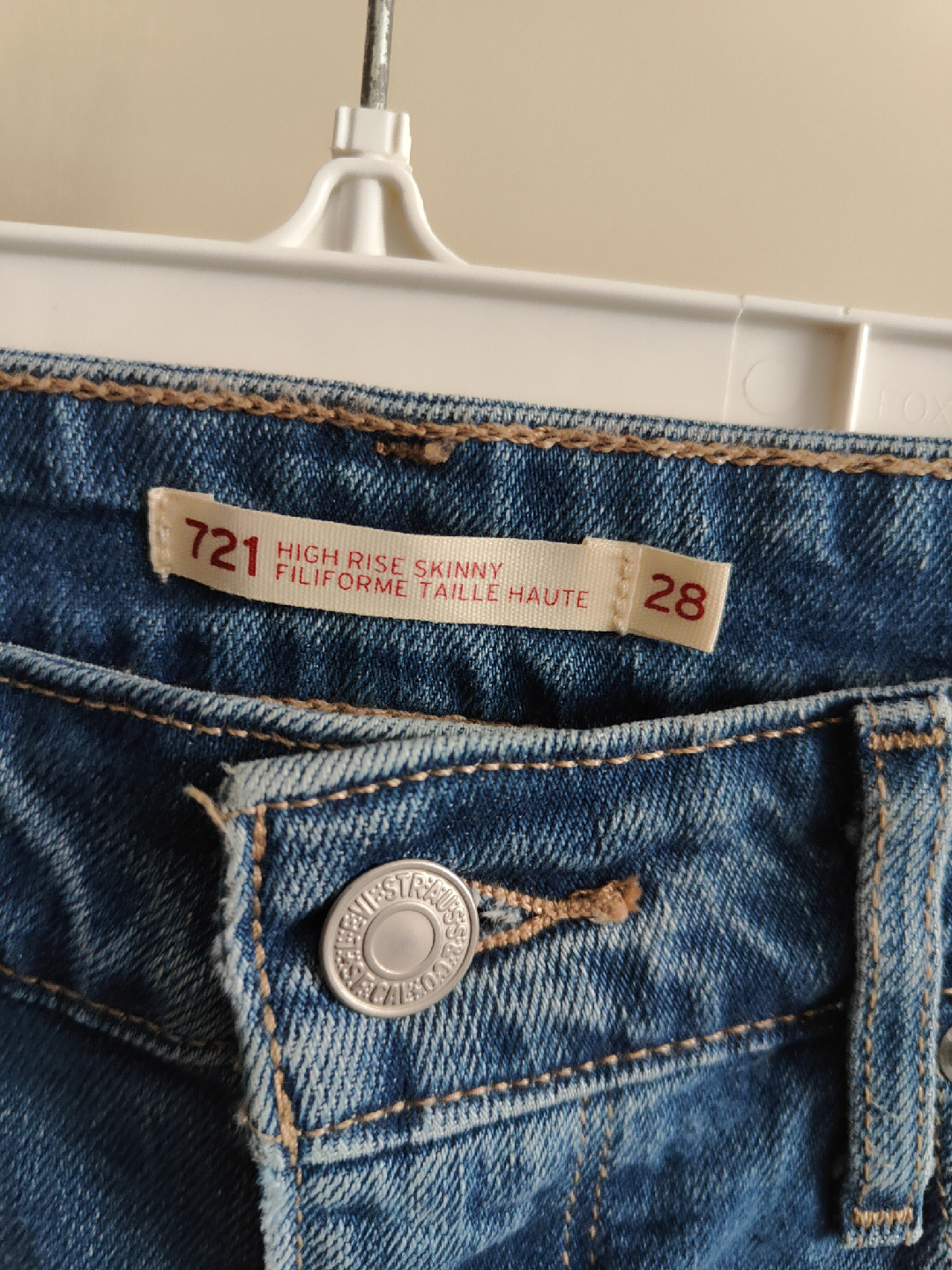 Levi's 721 High Rise Skinny Jeans - Size 28 - photo 3