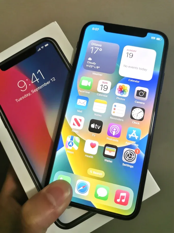 iPhone X 64G Unlocked
