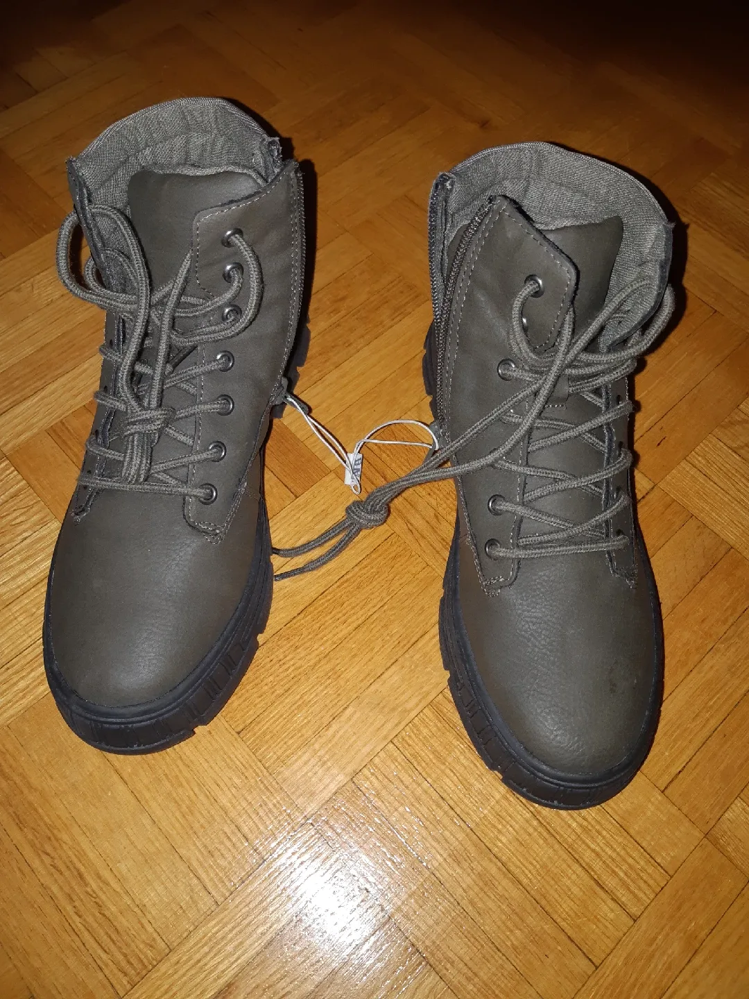 🧡 Zara Olive Green Ankle Boots - New with Tags thumbnail