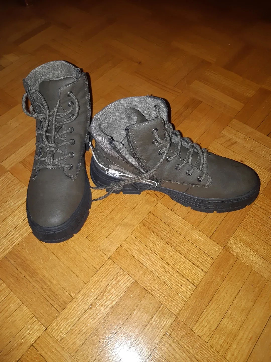 🧡 Zara Olive Green Ankle Boots - New with Tags image indicator(2)