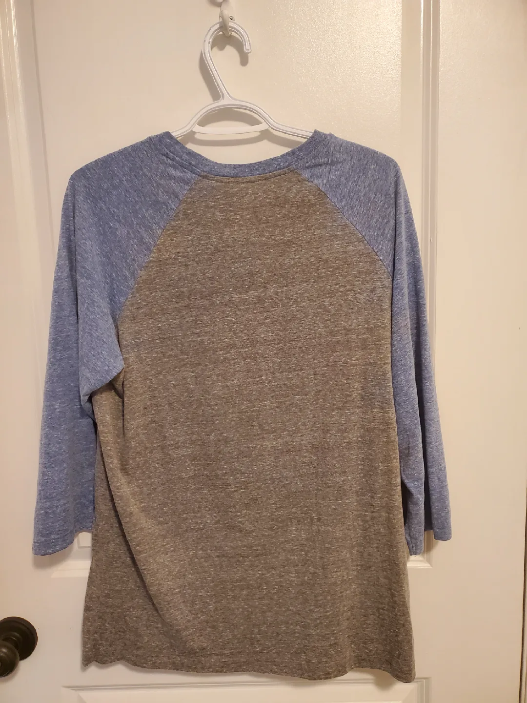 Toronto Blue Jays Baseball T-Shirt - Size Large image indicator(4)