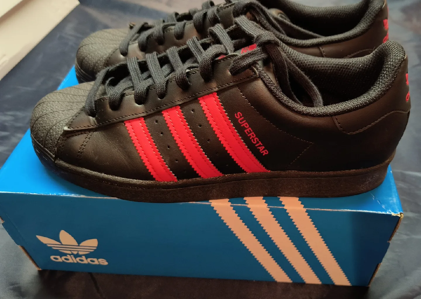 ADIDAS  Superstar sz 9 NEW originals redblack thumbnail