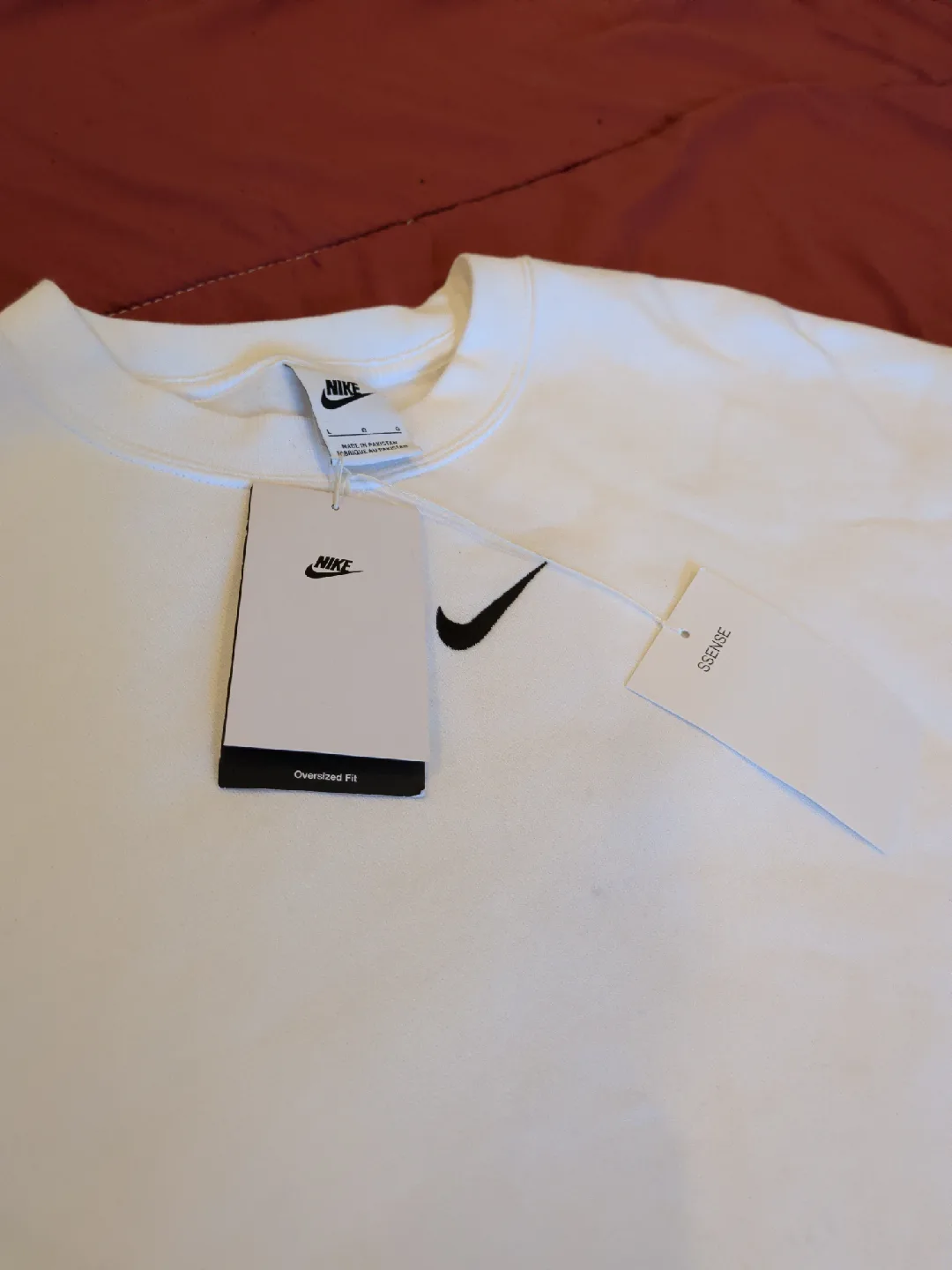 New Nike Oversized Fit White Sweatshirt image indicator(2)