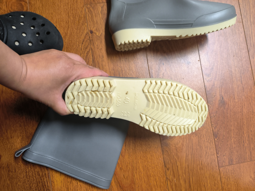 Gönli Grey Rain Boots - Size 40 - photo 4