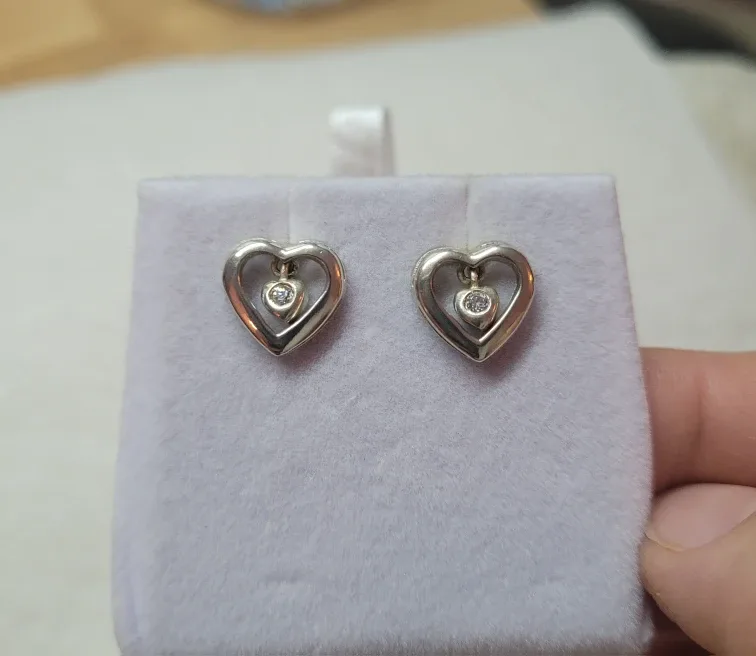 Heart silver earrings thumbnail