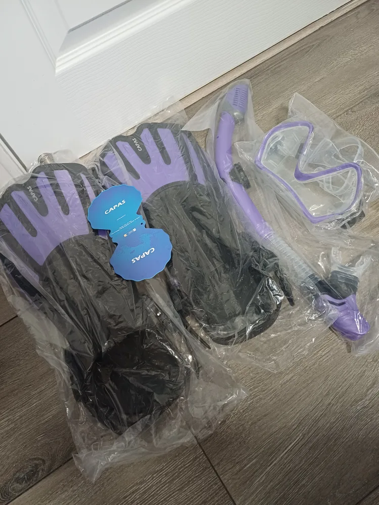 New Capas Snorkel Set - Mask, Fins, Snorkel image indicator(5)