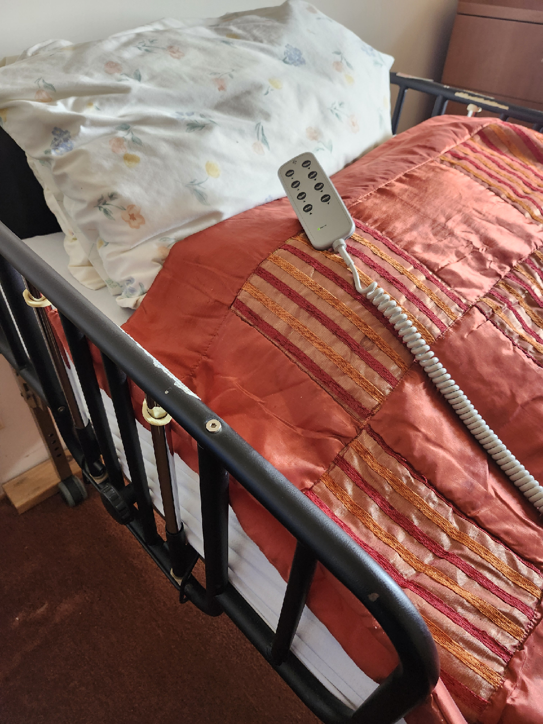 Electric Bed, Fully Adjustable w/ Roho Mattress
