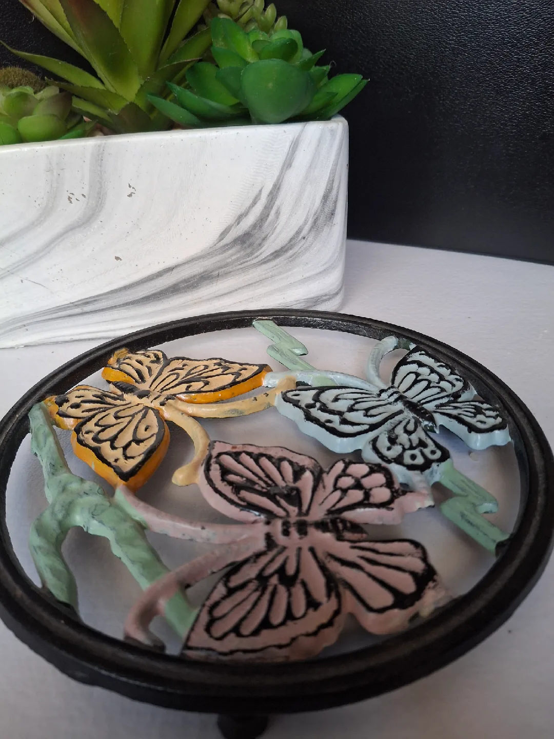 Butterfly Metal Trivet image indicator(6)