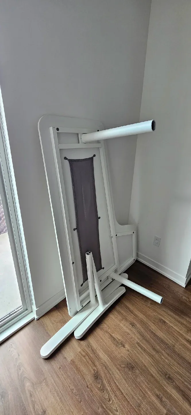 IKEA Bekant White Corner Desk - Left image indicator(4)