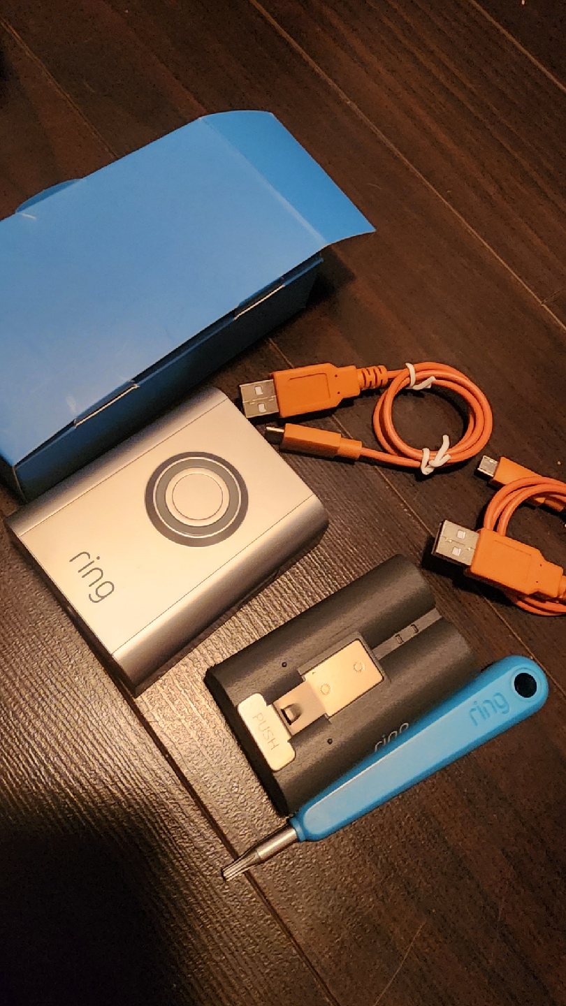 Ring Doorbell 4 w/ additional battery - photo 3