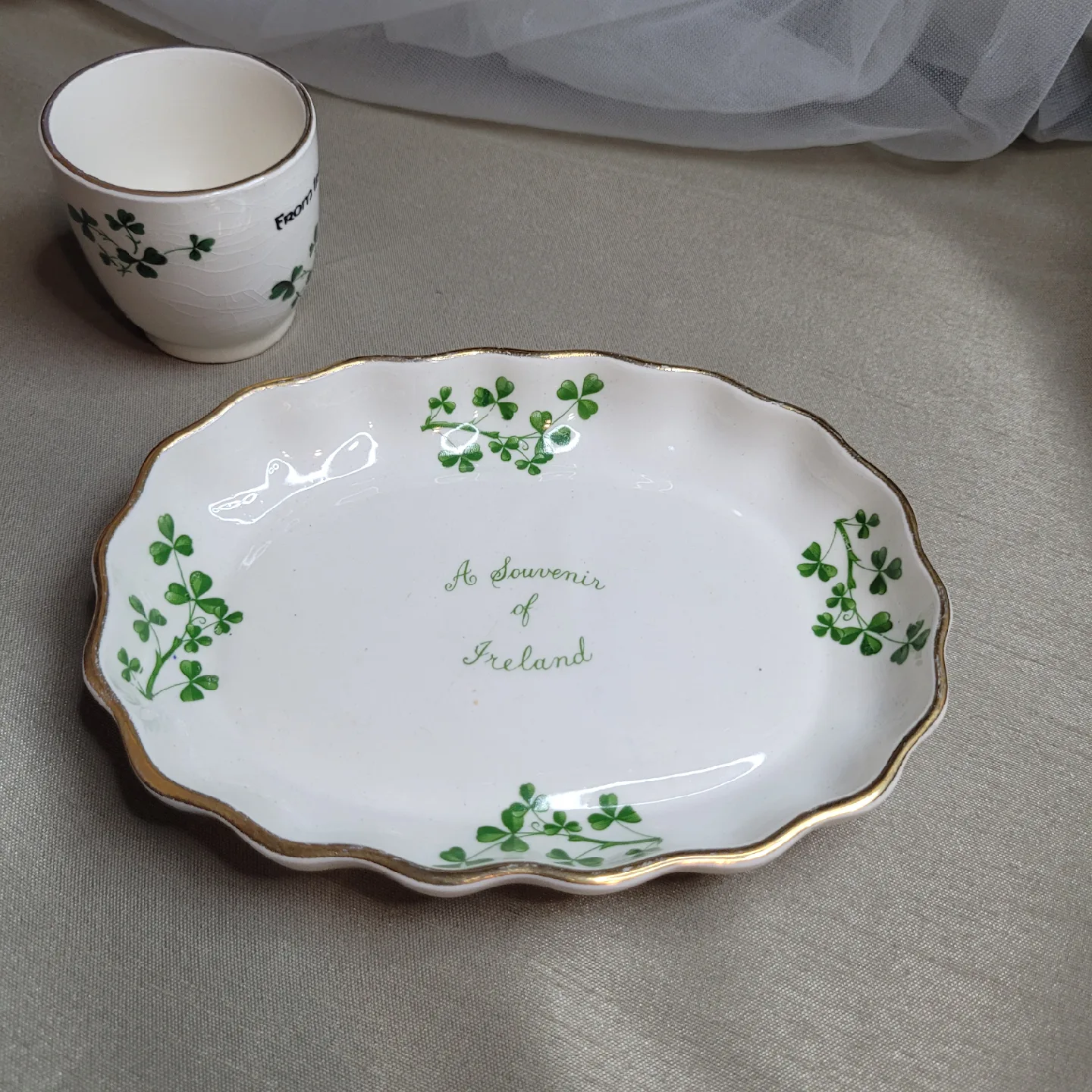 Arklow Ireland Souvenir Of  Ireland  5 1/4" x 4" Trinket Dish.. image indicator(10)