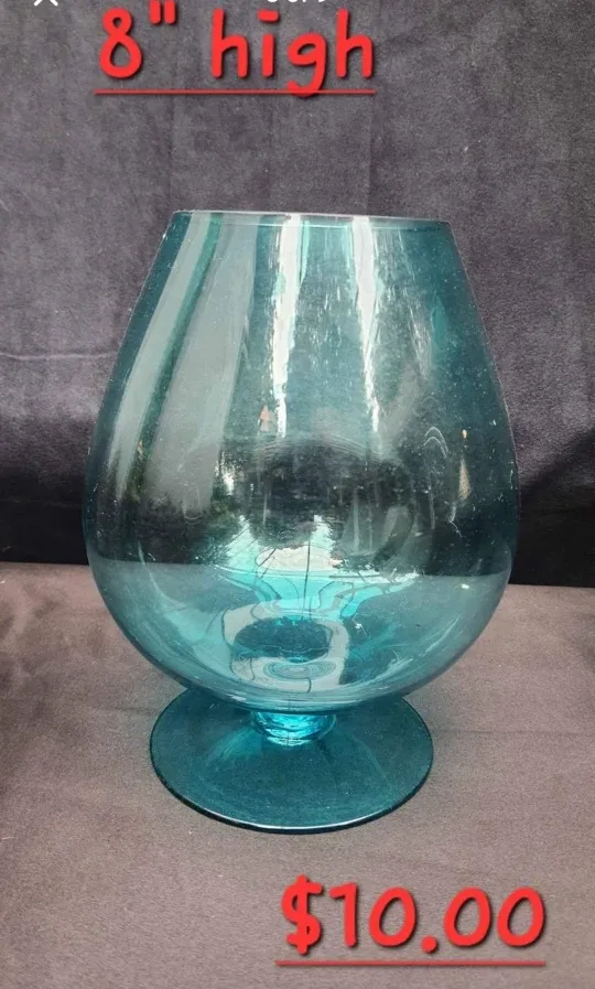 Vases - Assorted Sizes & Styles image indicator(5)