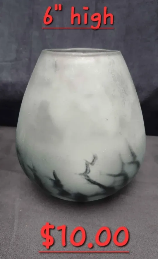 Vases - Assorted Sizes & Styles image indicator(6)