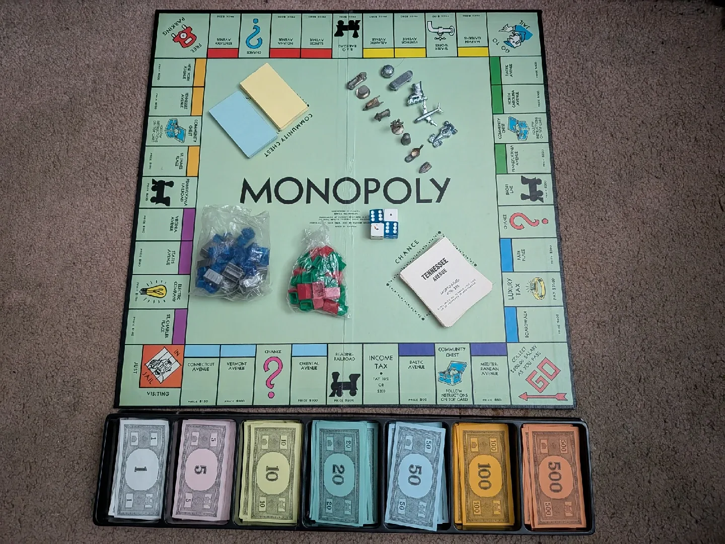 Board Games and Jigsaw Puzzles Bundle image indicator(2)