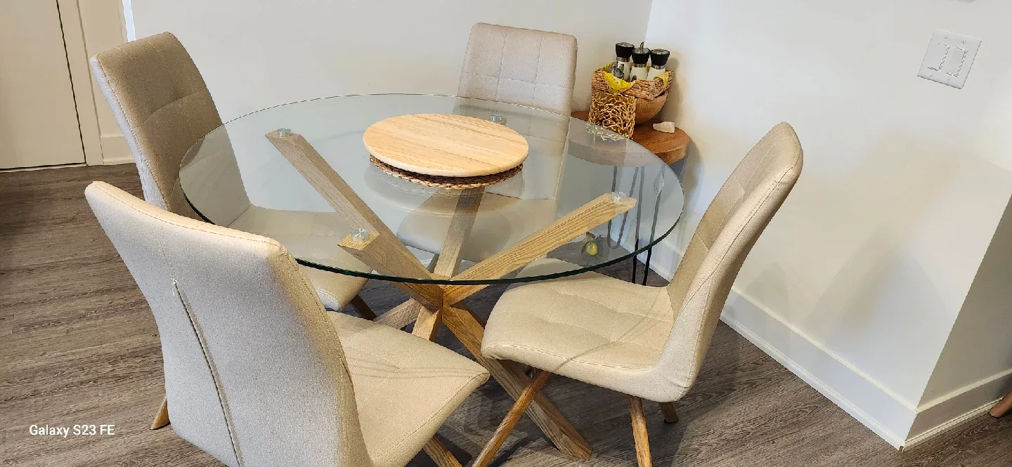 Glass Round Dining Table with 4 Chairs image indicator(4)