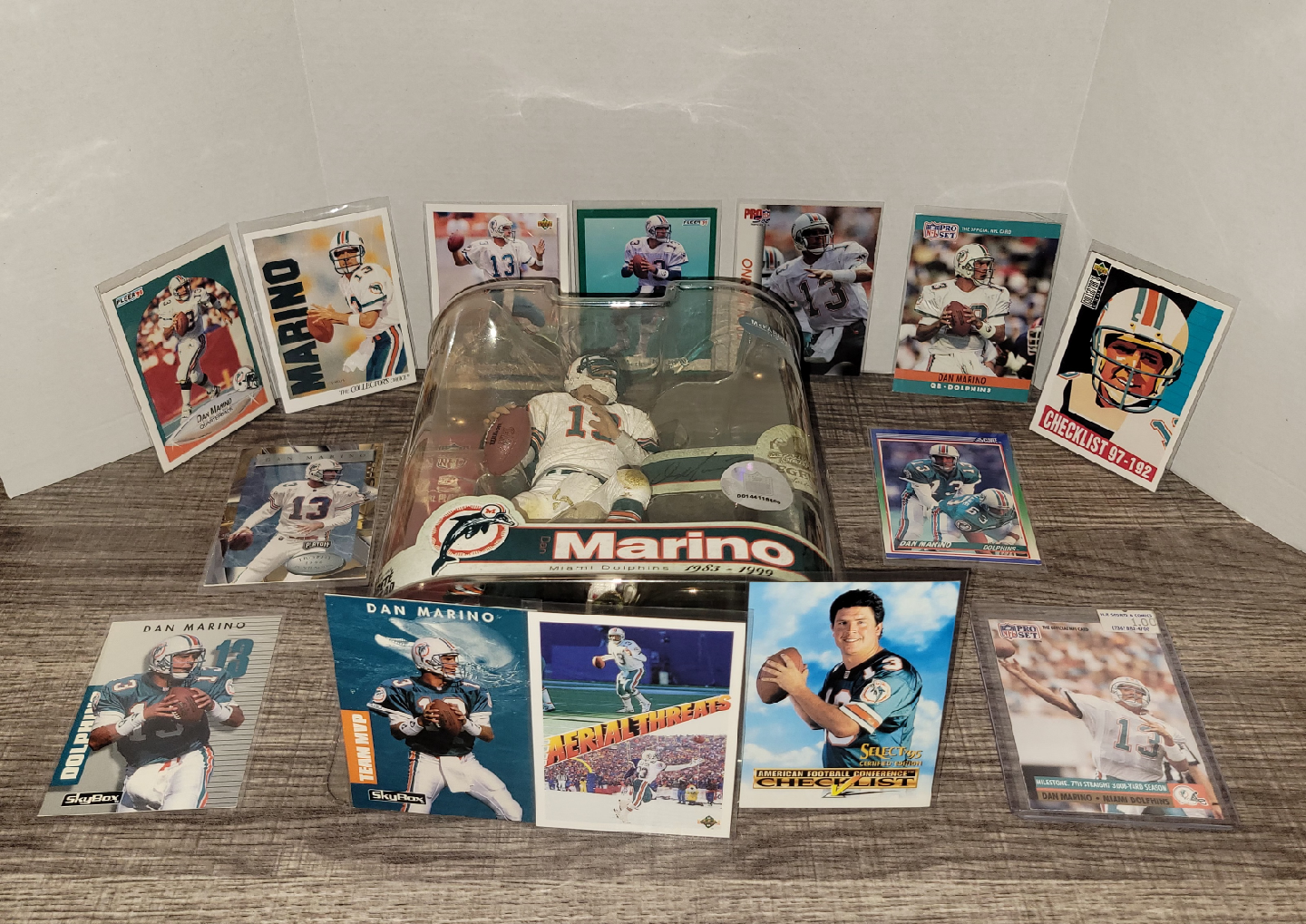 Dan Marino Miami Dolphins McFarlane NFL Figure Bundle