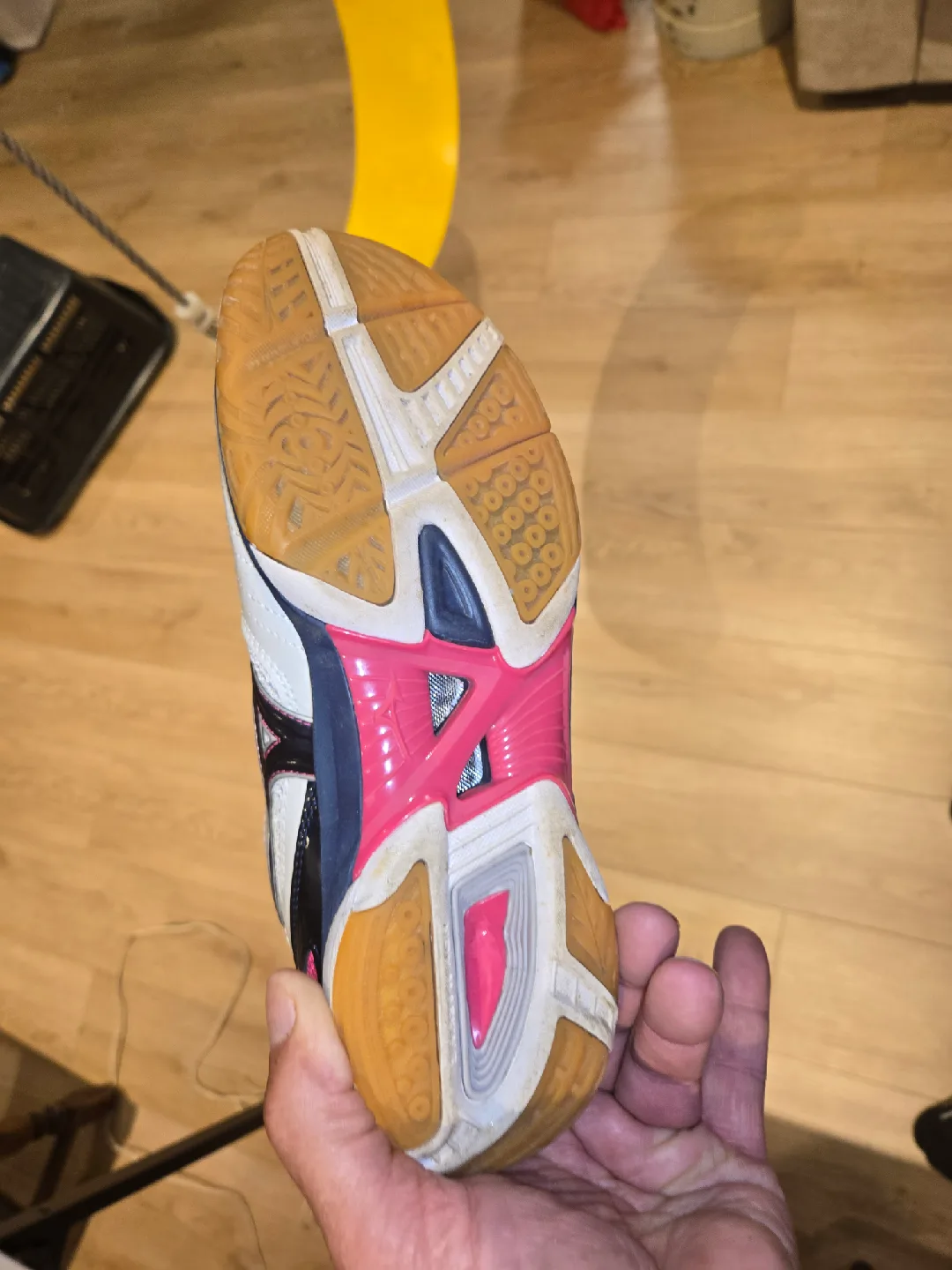 Womans Mizuno White & Pink Athletic Shoes image indicator(6)