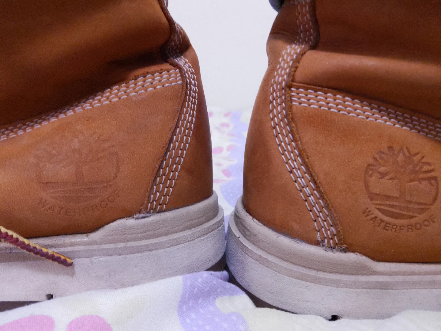 Timberland Waterproof Boots - Size 8 image indicator(3)