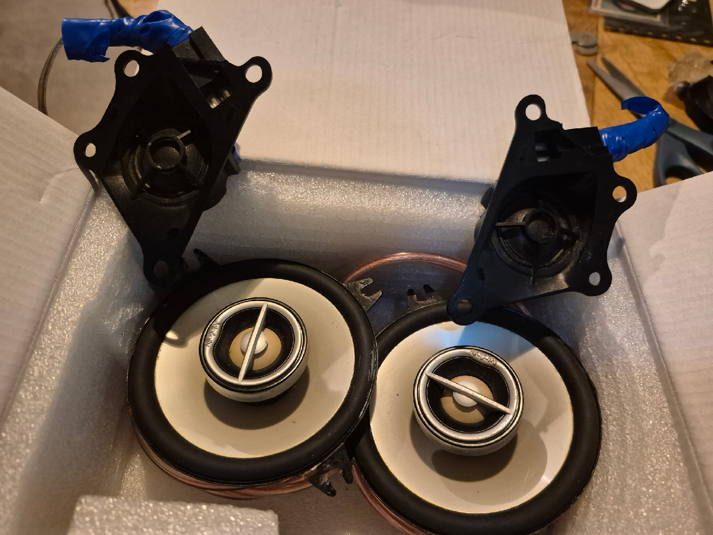 Infinity Reference 4002i 4" 2-Way Speakers