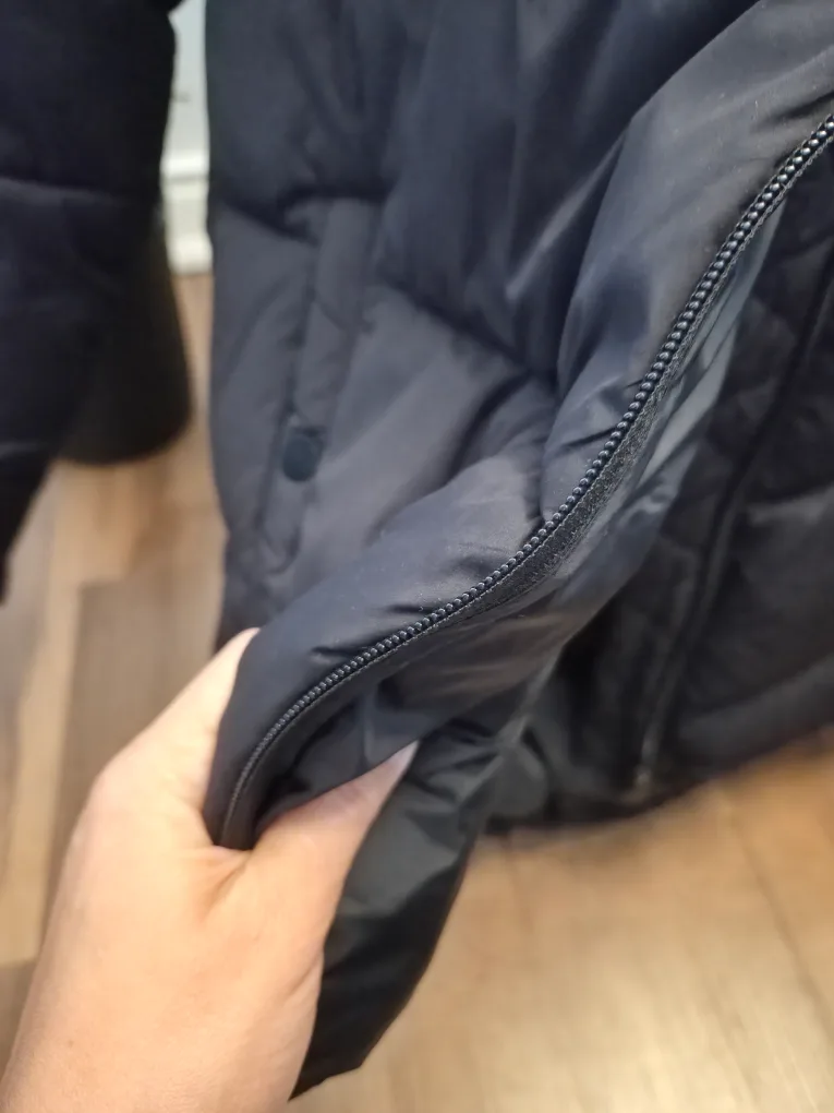 Bernardo Black Puffer Jacket - Size M image indicator(4)