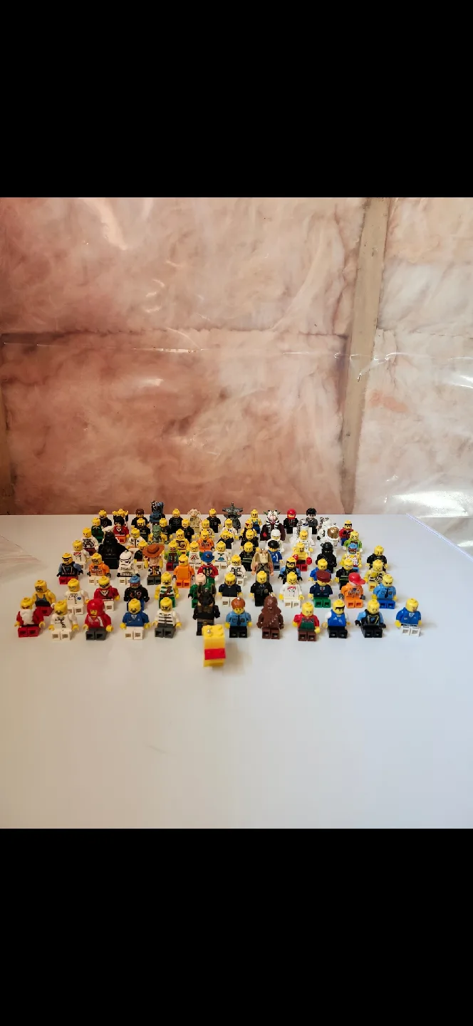 Lego Minifigures & sets image indicator(2)