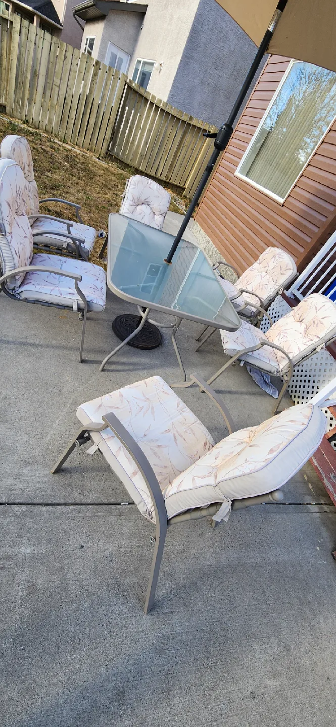 Patio Table with 6 Chairs & Umbrella image indicator(3)