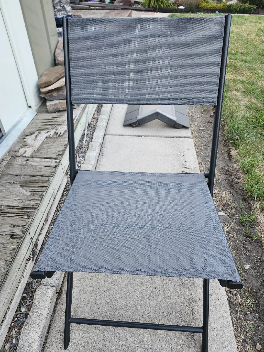 Brand New Folding Outdoor Chair - Grey image indicator(2)