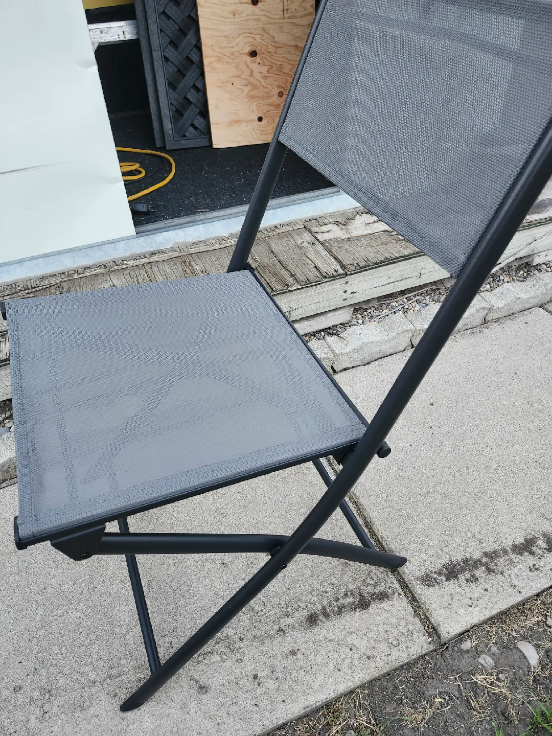 Brand New Folding Outdoor Chair - Grey image indicator(4)