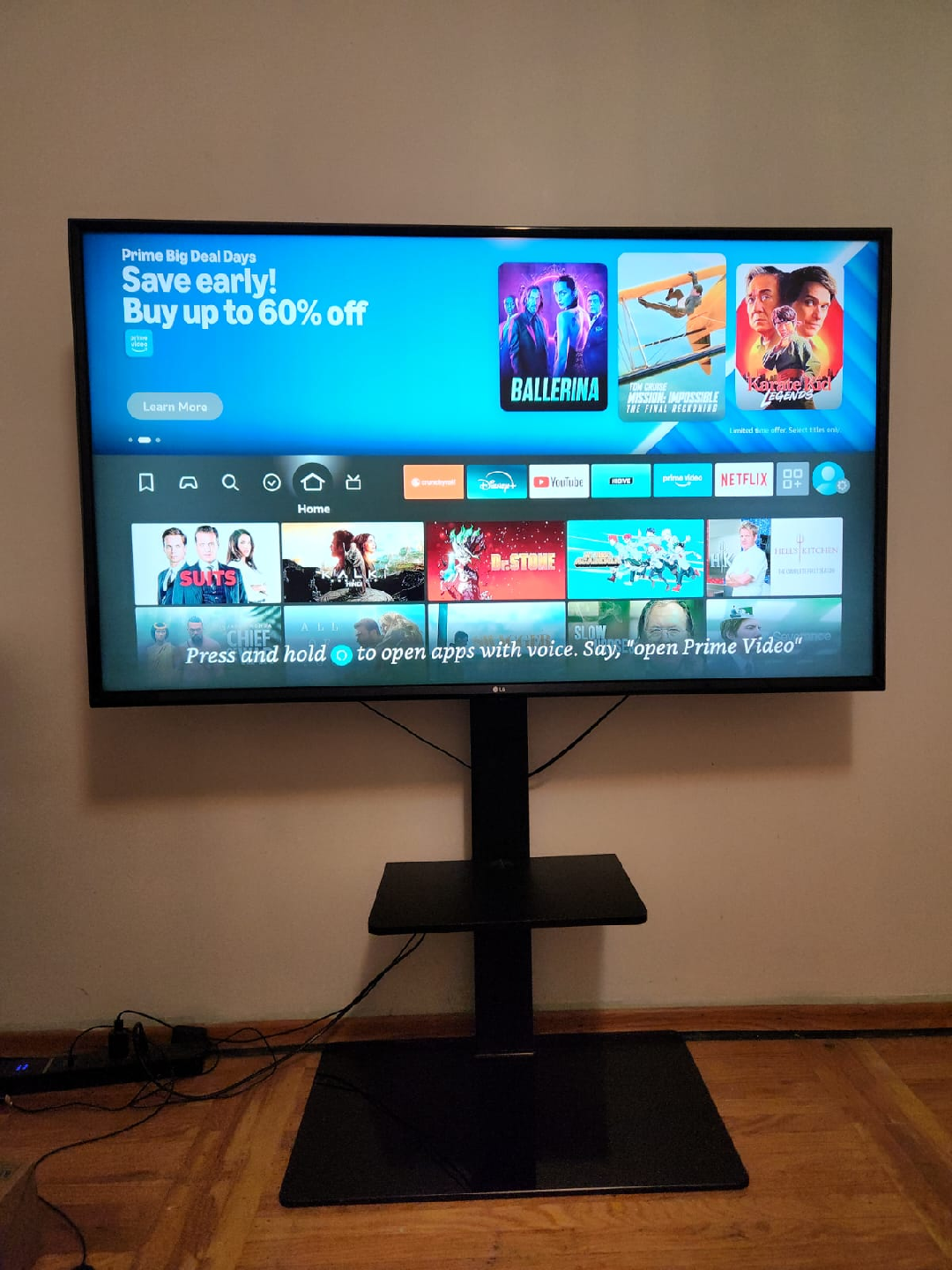 LG 55 Inch 4K UHD Smart TV 55UM6910 - photo 2