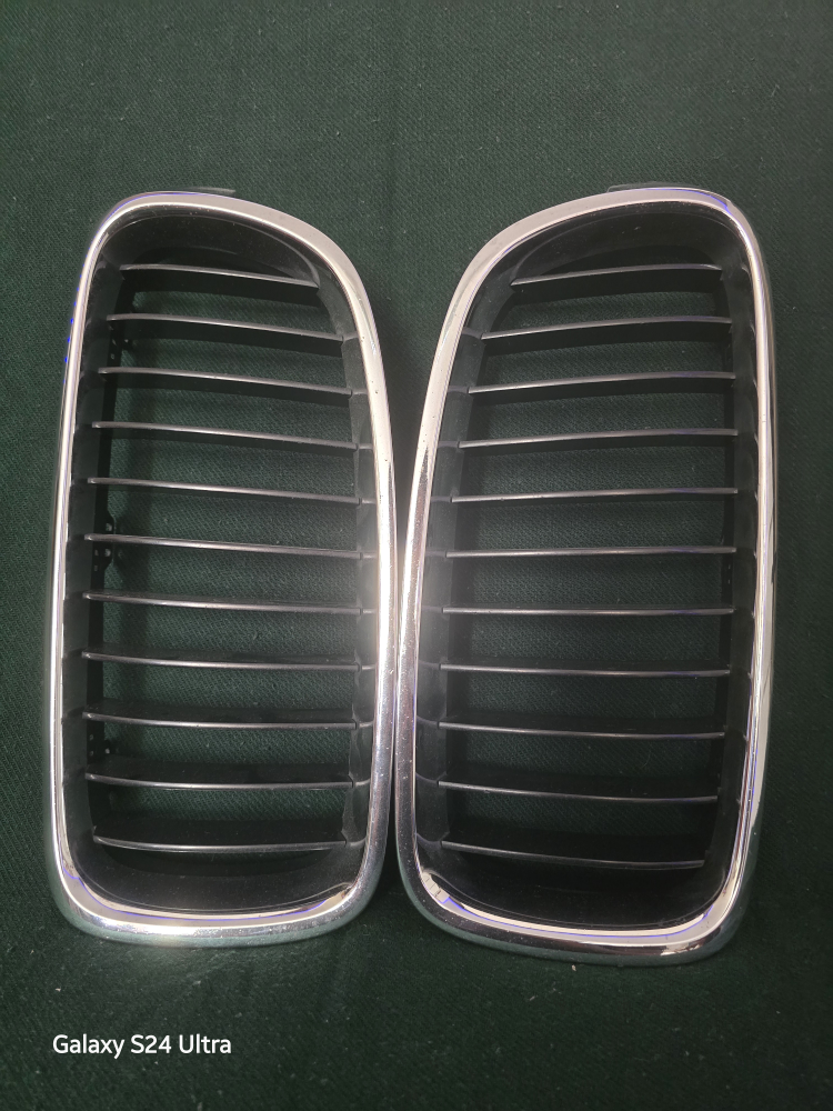 OEM 3 Series BMW Chrome Grille