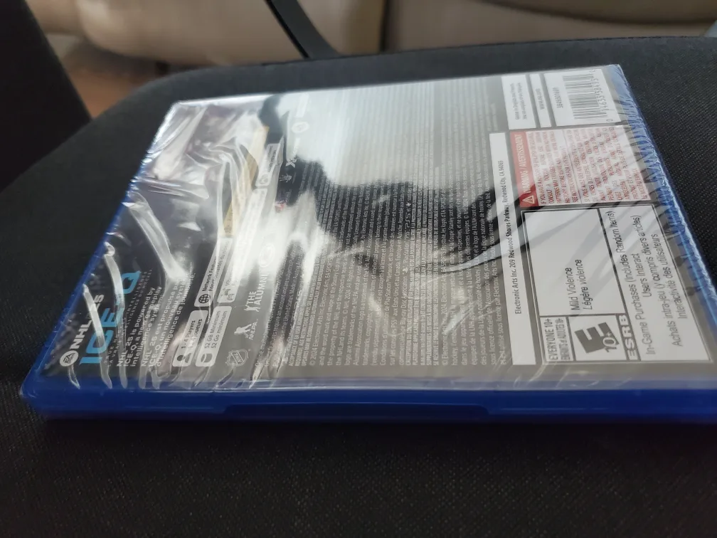 New EA Sports NHL 25 PS5 Game image indicator(2)