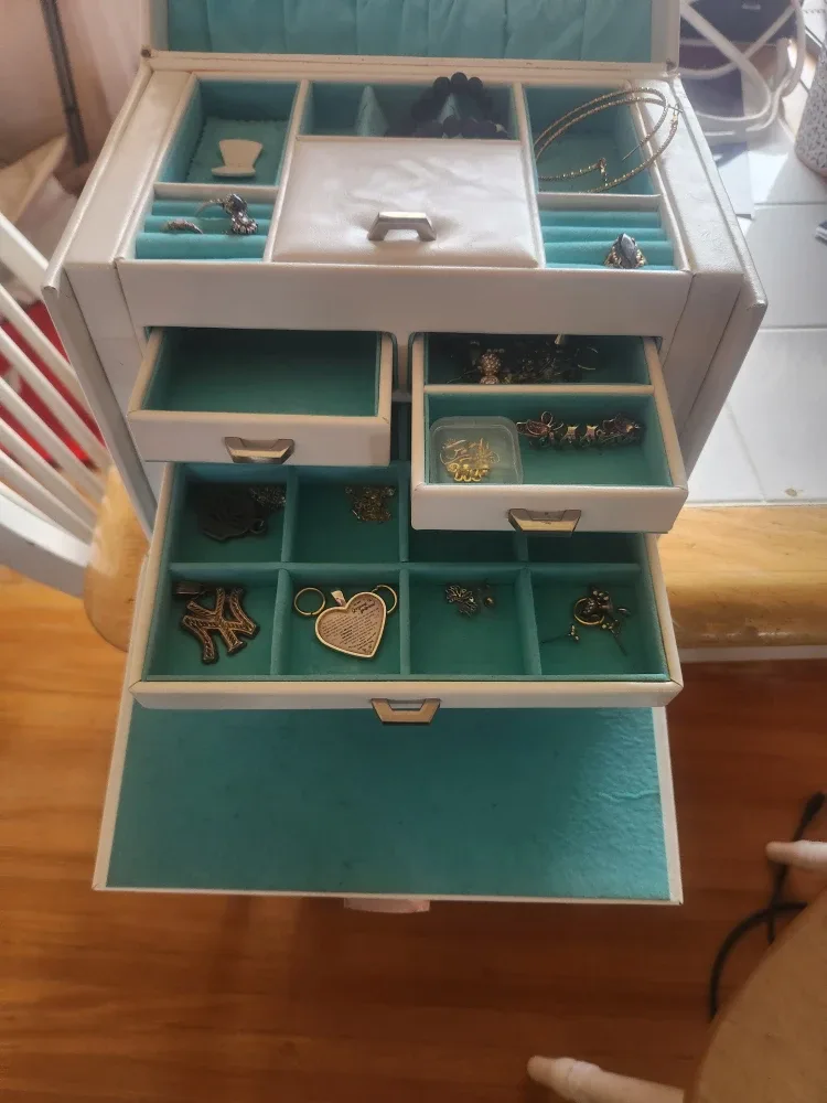 Prada White Jewellery Box image indicator(4)