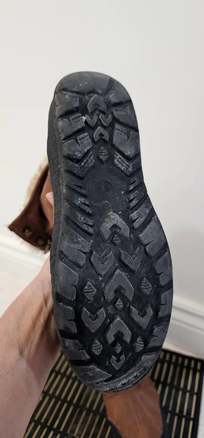 North Face Brown Winter Boots - Size 8 image indicator(5)