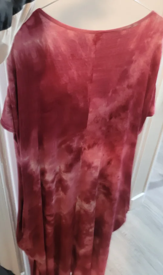 Emery Rose Tie Dye Maxi Dress- (XL-2XL) image indicator(5)