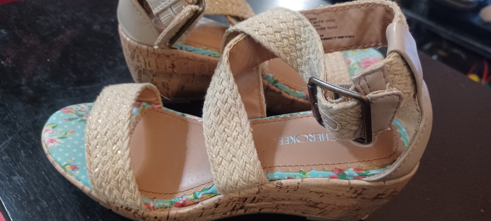 Cherokee Wedge Sandals - Size 1