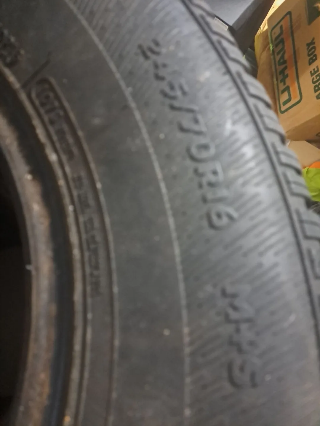 Set of 4 Mastercraft Courser AXT2 Tires - 245/70R16 image indicator(2)