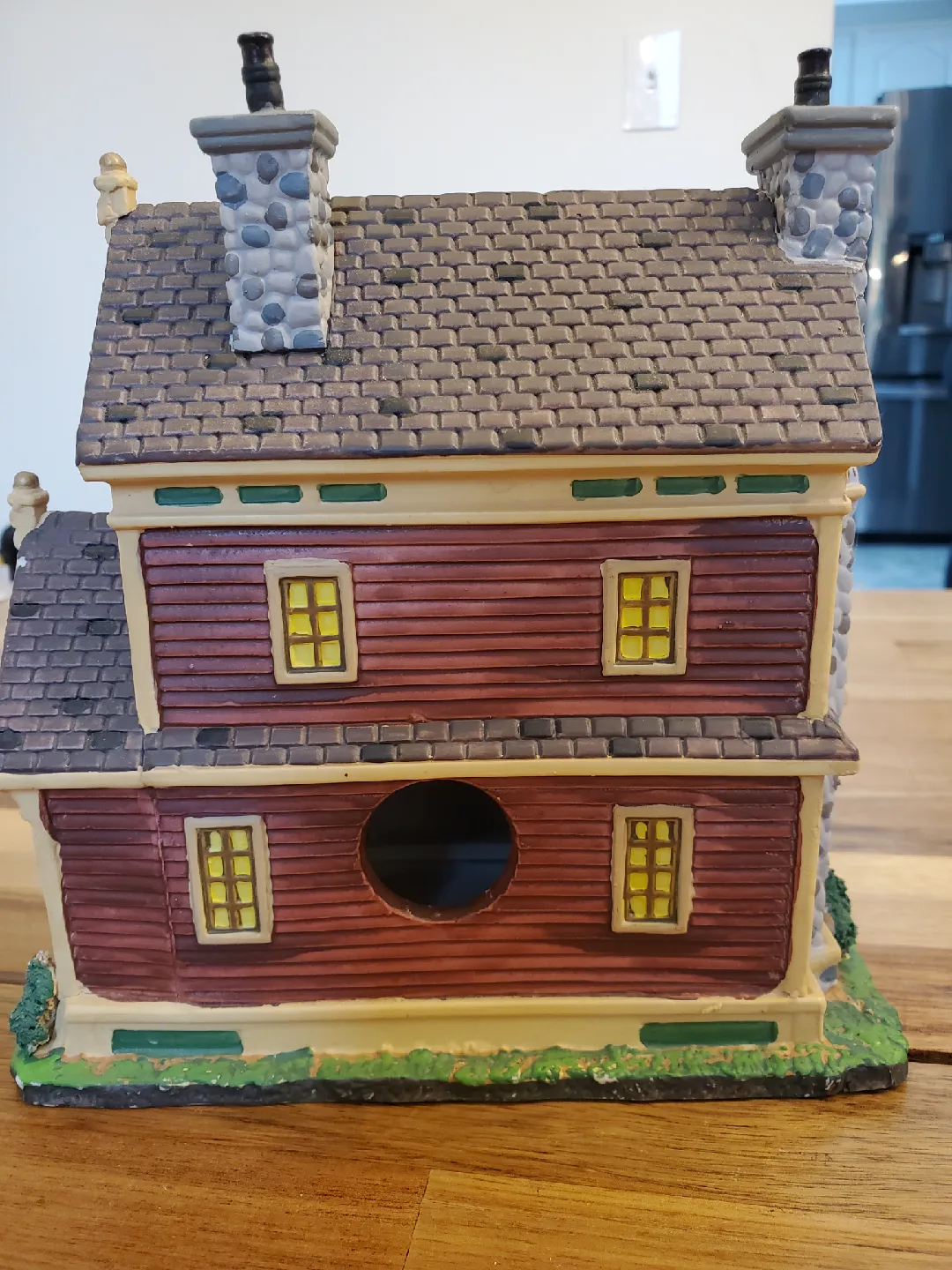 Alpine Peak Bed & Breakfast Figurine image indicator(3)